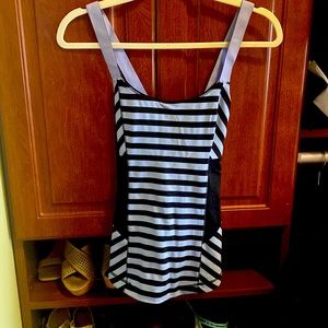 Lululemon light blue and black top